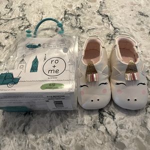 Ro & Me 6-12 month infant soft sole unicorn shoes